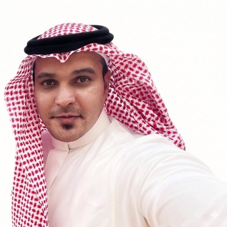 عادل السلمي — مرشد سياحي سعودي مرخص ومصور محترف في جدة