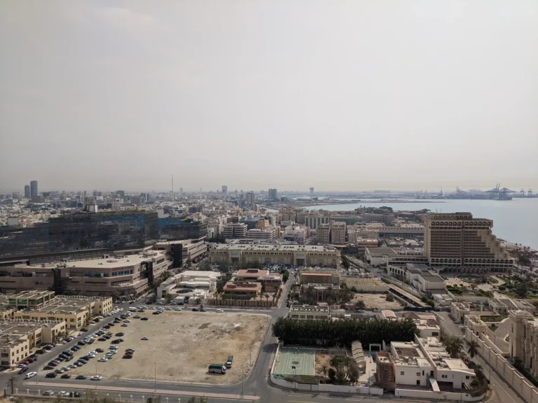 أفق مدينة جدة على البحر الأحمر | Jeddah skyline meeting the Red Sea